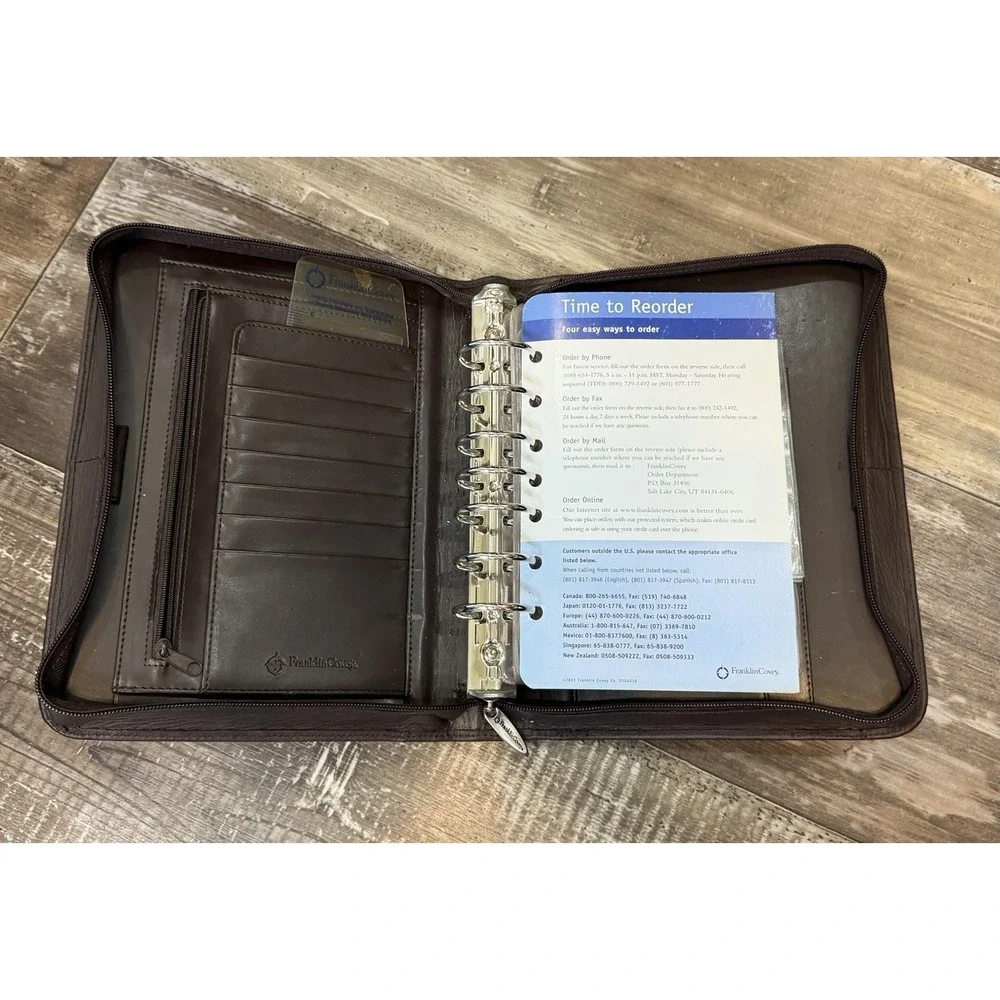 FranklinCovey Brown Leather Zip Around Classic Planner Binder 7 Ring Organizer